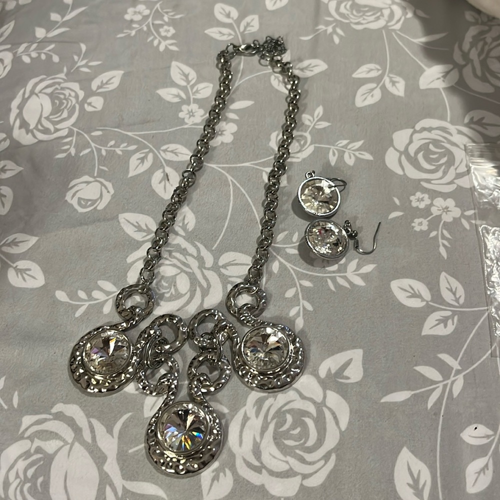 Silver and Rhinestone Necklace Set